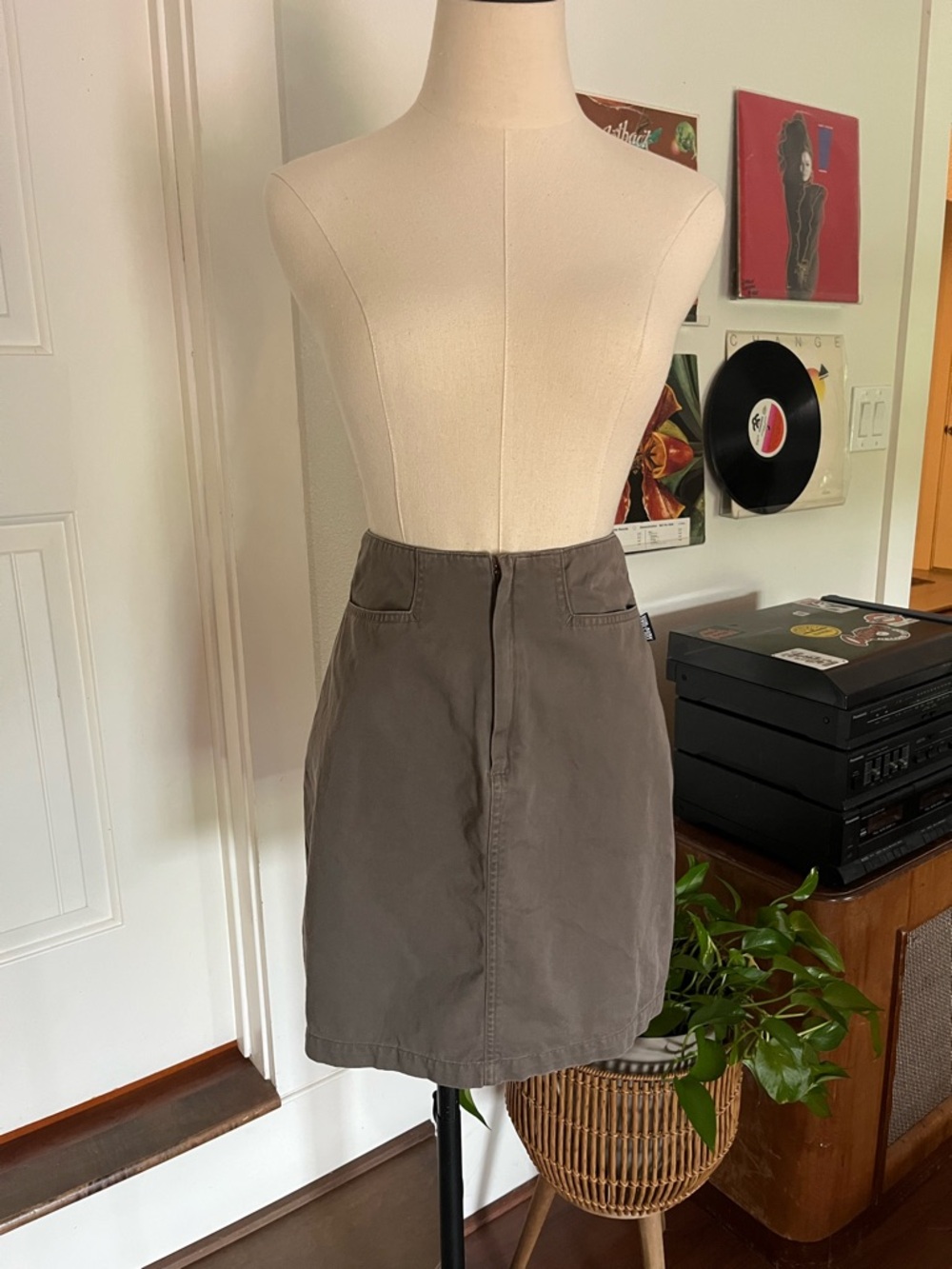 HumPhry Khaki Skirt
